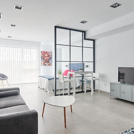 9 Nidos Centrica Suites - Nuevo プラセンシア エクステリア 写真